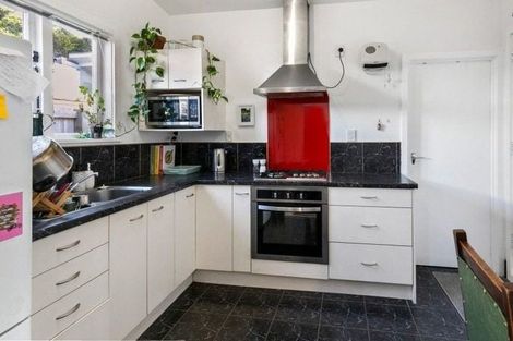 Photo of property in 108 The Parade, Island Bay, Wellington, 6023