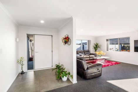 Photo of property in 9 Magnolia Crescent, Tawhero, Whanganui, 4501