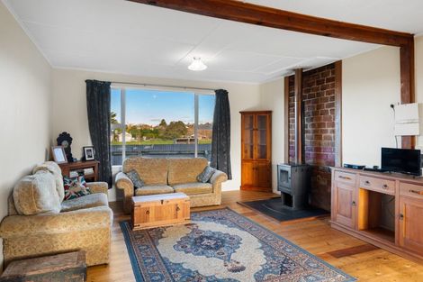 Photo of property in 73 London Street, Hampden, 9410