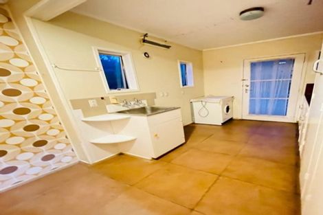 Photo of property in 1 Sovereign Place, Glenfield, Auckland, 0629