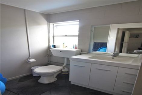 Photo of property in 17u4 May Street, Hamilton East, Hamilton, 3216