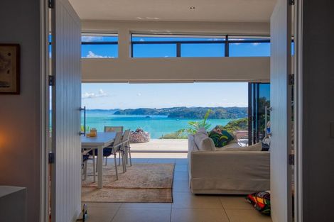 Photo of property in 180 Te Wahapu Road, Russell, 0272