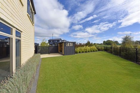 Photo of property in 18 Kahukura Road, Broomfield, Christchurch, 8042