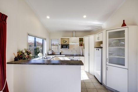 Photo of property in 35 Beaufort Place, Taradale, Napier, 4112