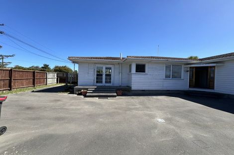 Photo of property in 172 Springs Road, Hornby, Christchurch, 8042