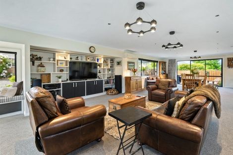 Photo of property in 10 Sunninghurst Drive, Fairfield, Dunedin, 9018