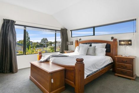 Photo of property in 2/7 Ngamotu Road, Taupo, 3330