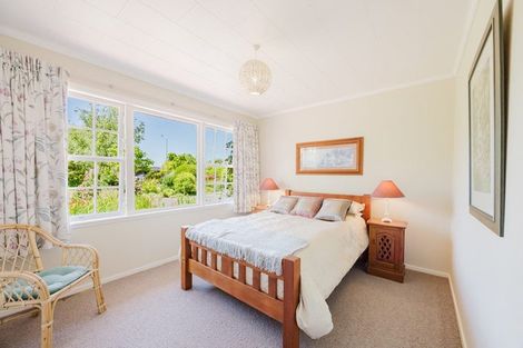 Photo of property in 32 Kent Terrace, Taradale, Napier, 4112