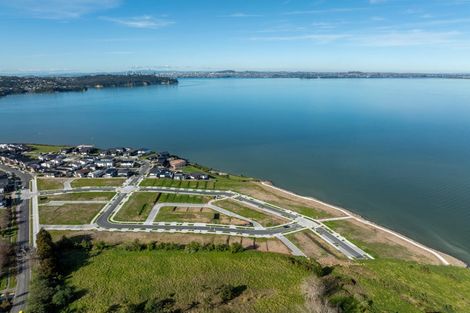 Photo of property in 25 Harbourside Parade, Hobsonville, 0616