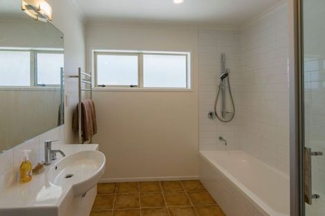 Photo of property in 173 Parkvale Road, Karori, Wellington, 6012