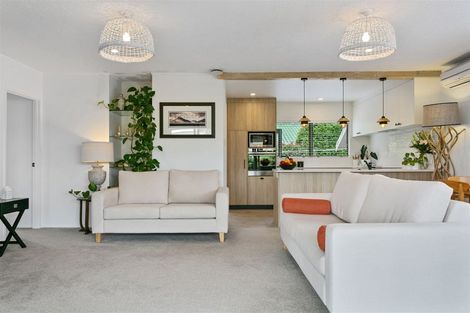 Photo of property in 3a Dorothy Drive, Acacia Bay, Taupo, 3330