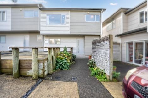Photo of property in 4/113d Moorefield Road, Johnsonville, Wellington, 6037