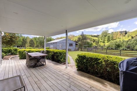 Photo of property in 131 Pahiatua Aokautere Road, Aokautere, 4471