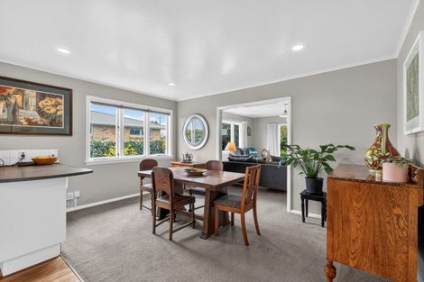 Photo of property in 9 Sandwich Road, St Andrews, Hamilton, 3200