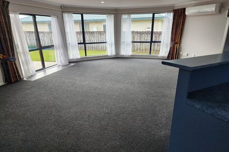 Photo of property in 34 Farnborough Drive, Nawton, Hamilton, 3200