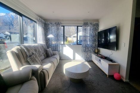 Photo of property in 6 Collie Road, Jacks Point, 9371