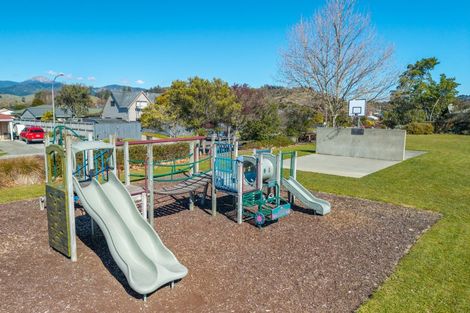 Photo of property in 10 Whiting Drive, Wakefield, 7025