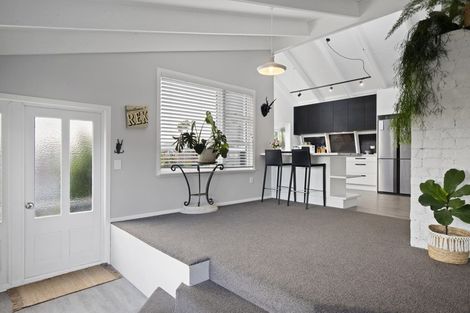 Photo of property in 7 Anzac Road, Pukekohe, 2120