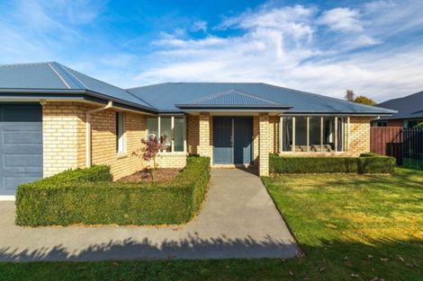 Photo of property in 11 Cairnbrae Drive, Prebbleton, 7604