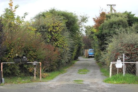 Photo of property in 16 Northcote Road, Northcote, Christchurch, 8052