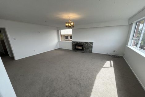 Photo of property in 11 Cumberland Street, Merrilands, New Plymouth, 4312