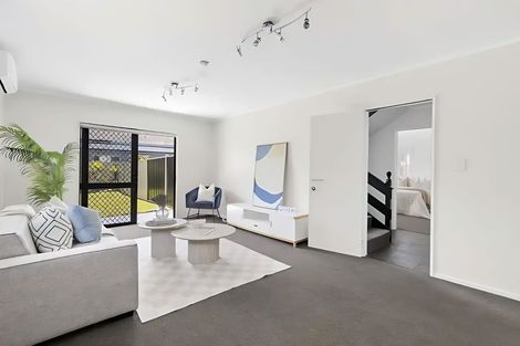 Photo of property in 73 Gilbass Avenue, Hamilton Lake, Hamilton, 3204