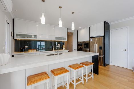 Photo of property in 4 Copper Lane, Long Bay, Auckland, 0630