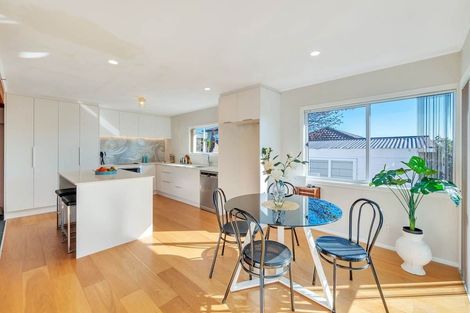 Photo of property in 55 Sturges Road, Henderson, Auckland, 0612