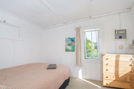 Photo of property in 5a Ocean Beach Road, Tairua, 3508