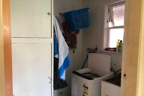 Photo of property in 15 Suther Street, Waverley, 4510