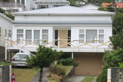 Photo of property in 37 The Parade, Island Bay, Wellington, 6023