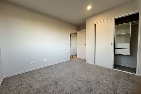 Photo of property in 10a Helleur Road, Massey, Auckland, 0614
