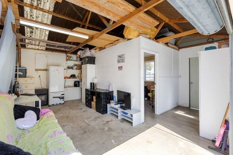 Photo of property in 20 Charles Cross Street, Longburn, Palmerston North, 4412