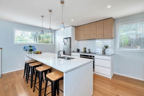 Photo of property in 9 Wharf Road, Te Atatu Peninsula, Auckland, 0610