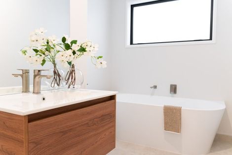 Photo of property in 24 Halo Green, Peacocke, 3206