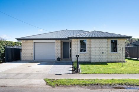 Photo of property in 7 Miller Street, Otane, 4202