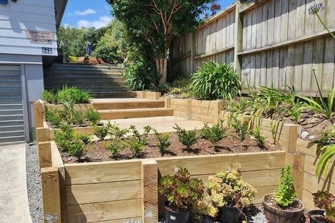 Photo of property in 39a Pohutukawa Avenue, Shelly Park, Auckland, 2014