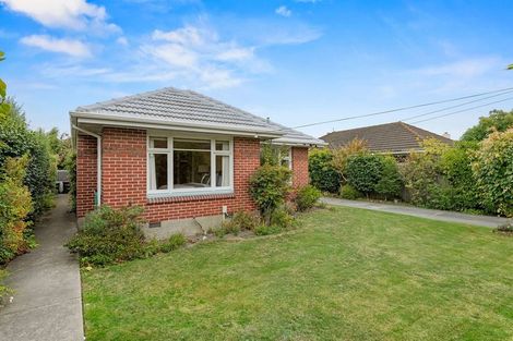 Photo of property in 35 Liverton Crescent, Bishopdale, Christchurch, 8053