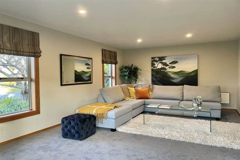 Photo of property in 29 Jenkins Avenue, Redwood, Christchurch, 8051