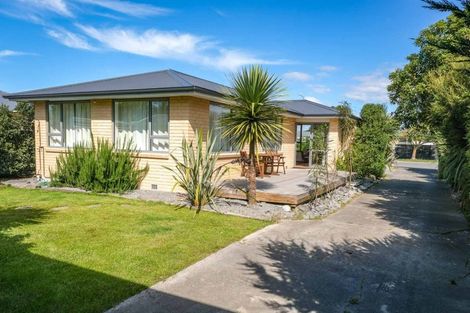 Photo of property in 15 Palmers Road, New Brighton, Christchurch, 8083