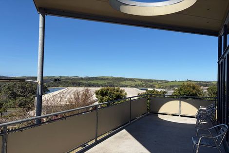 Photo of property in 3 Farnell Place, Gulf Harbour, Whangaparaoa, 0930