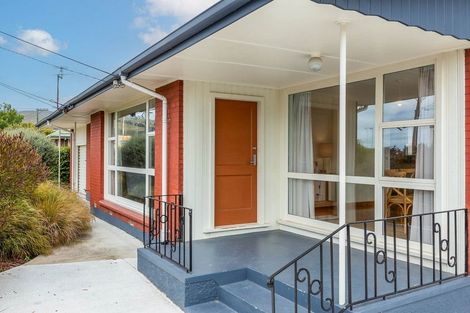 Photo of property in 10 Clouston Street, Saint Martins, Christchurch, 8022