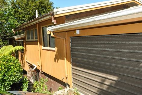 Photo of property in 44 Valley View Road, Glenfield, Auckland, 0629