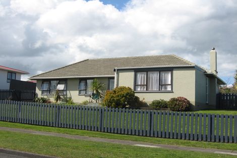 Photo of property in 86 Manuka Street, Castlecliff, Whanganui, 4501