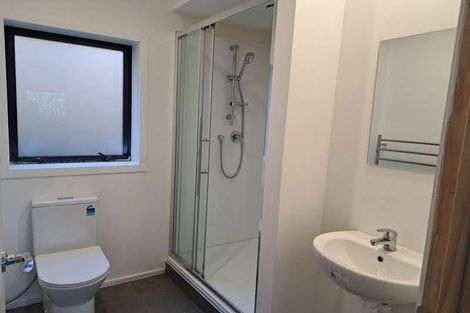 Photo of property in 2/3 Charmaine Road, Torbay, Auckland, 0630