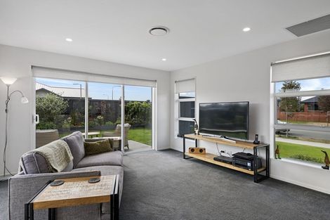 Photo of property in 19 Lemonwood Drive, Rolleston, 7615