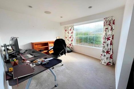 Photo of property in 1/109 Churchill Road, Murrays Bay, Auckland, 0630