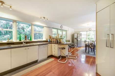 Photo of property in 127 Konini Road, Titirangi, Auckland, 0604