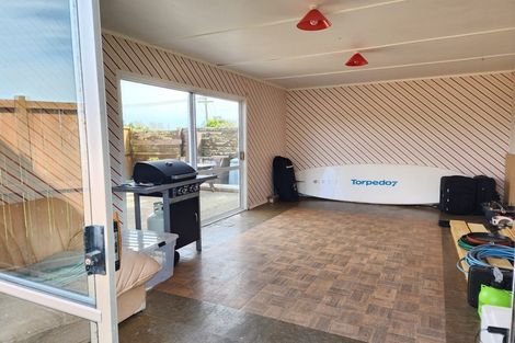 Photo of property in 44 Escort Grove, Awapuni, Palmerston North, 4412