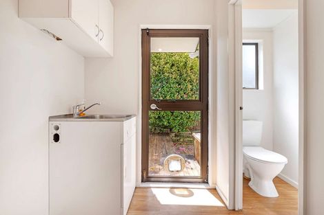 Photo of property in 102 Macfarlane Street, Hamilton East, Hamilton, 3216